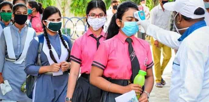 স্কুলের হোস্টেলে একসঙ্গে ২২৯ জন করোনা আক্রান্ত